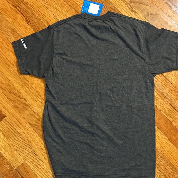 Mens unisex Columbia T-Shirt size medium - Picture 3 of 3